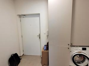 Pronájem bytu 1+kk, Praha - Strašnice, Strančická, 25 m2