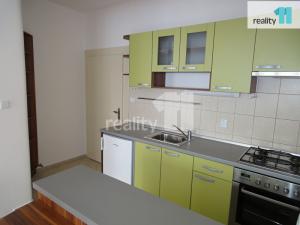 Pronájem bytu 1+kk, Plzeň - Doubravka, Habrmannovo náměstí, 33 m2