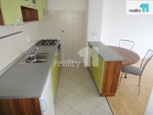 Pronájem bytu 1+kk, Plzeň - Doubravka, Habrmannovo náměstí, 33 m2