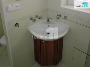 Pronájem bytu 1+kk, Plzeň - Doubravka, Habrmannovo náměstí, 33 m2