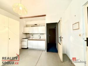 Prodej bytu 1+1, Chomutov, Kyjická, 35 m2