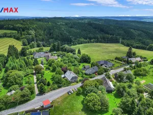 Prodej pozemku pro bydlení, Strážná, 974 m2