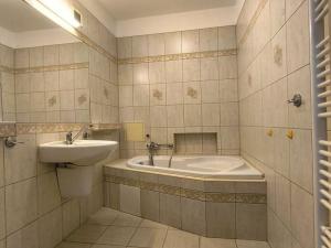 Pronájem bytu 3+kk, Dobruška, Šubertovo nám., 82 m2