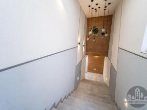 Pronájem bytu 2+kk, Praha - Karlín, Sokolovská, 40 m2