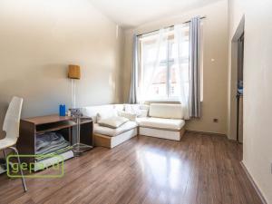 Pronájem bytu 1+1, Praha, U Uranie, 40 m2