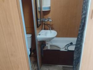Pronájem bytu 1+kk, Pardubice - Polabiny, Bělehradská, 28 m2