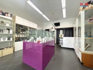 Pronájem obchodního prostoru, Uherské Hradiště, Masarykovo náměstí, 34 m2