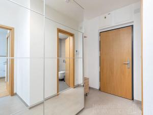 Pronájem bytu 2+kk, Praha - Holešovice, Argentinská, 52 m2