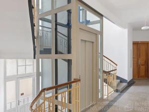 Pronájem bytu 2+kk, Praha - Vinohrady, Velehradská, 49 m2