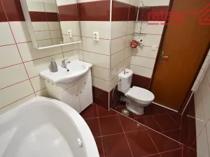 Pronájem bytu 2+1, Chomutov, 17. listopadu, 56 m2
