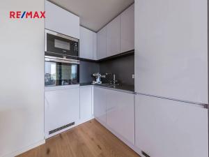 Prodej bytu 3+kk, Praha - Libeň, Menclova, 101 m2
