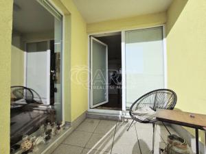 Pronájem bytu 1+kk, Praha - Modřany, Vorařská, 55 m2