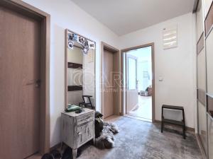 Pronájem bytu 1+kk, Praha - Modřany, Vorařská, 55 m2