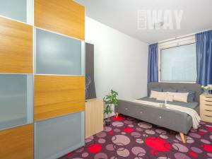 Prodej bytu 2+1, Praha - Miškovice, Polabská, 45 m2