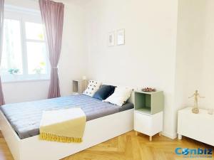 Pronájem bytu 2+kk, Praha - Vinohrady, Lucemburská, 45 m2