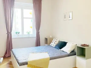 Pronájem bytu 2+kk, Praha - Vinohrady, Lucemburská, 45 m2