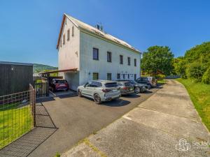 Prodej bytu 3+1, Karlovy Vary - Tašovice, 132 m2