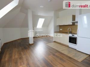 Pronájem bytu 1+kk, Veselí nad Moravou, Komenského, 45 m2