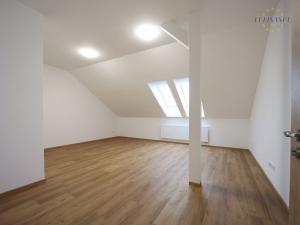 Pronájem bytu 3+kk, Kladno, Jana Palacha, 113 m2