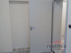 Pronájem bytu 2+1, Opava, Kasárenská, 46 m2