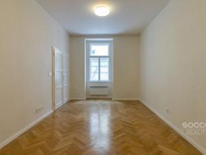 Pronájem bytu 1+1, Praha - Karlín, Křižíkova, 44 m2