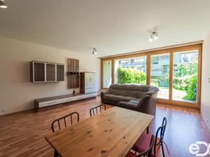 Pronájem bytu 3+kk, Praha, Břežánecká, 84 m2