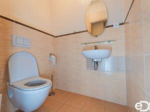 Pronájem bytu 3+kk, Praha, Břežánecká, 84 m2