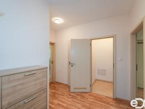 Pronájem bytu 3+kk, Praha, Břežánecká, 84 m2