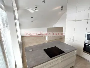 Pronájem bytu 3+kk, Zlín, Štefánikova, 90 m2