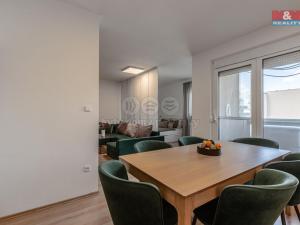 Prodej bytu 3+1, Klatovy - Klatovy IV, K Čínovu, 100 m2