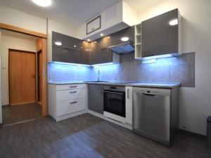 Pronájem bytu 2+1, Plzeň, Zábělská, 56 m2