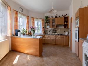 Prodej rodinného domu, Praha, Poděbradova, 206 m2