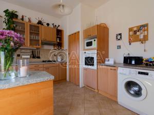 Prodej rodinného domu, Praha, Poděbradova, 206 m2