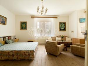 Prodej rodinného domu, Praha, Poděbradova, 206 m2