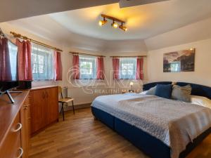 Prodej rodinného domu, Praha, Poděbradova, 206 m2