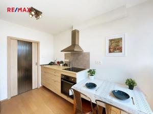 Prodej bytu 1+kk, Praha - Libeň, Sokolovská, 36 m2