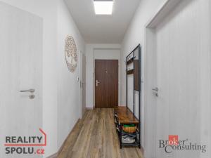Prodej bytu 4+kk, Vochov, 81 m2