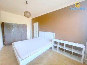 Pronájem bytu 2+1, Praha - Modřany, Modřanská, 50 m2