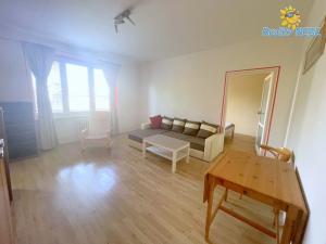 Pronájem bytu 2+1, Praha - Modřany, Modřanská, 50 m2