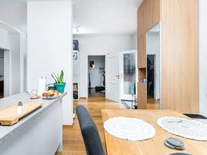 Prodej bytu 3+1, Praha - Holešovice, Letohradská, 79 m2
