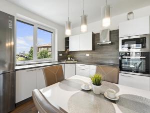 Prodej bytu 3+kk, Olomouc - Slavonín, Topolová, 74 m2