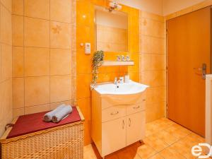 Prodej bytu 3+1, Rožďalovice, Ruská, 109 m2