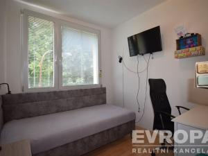 Prodej bytu 3+1, Kolín - Kolín II, Tisovecká, 77 m2