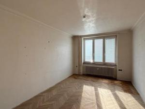 Prodej bytu 3+1, Hradec Králové - Pražské Předměstí, U Koruny, 75 m2