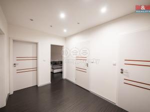Pronájem bytu 3+kk, Břežany, 74 m2