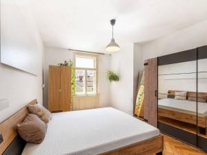 Pronájem bytu 3+1, Praha - Nové Město, V jámě, 110 m2
