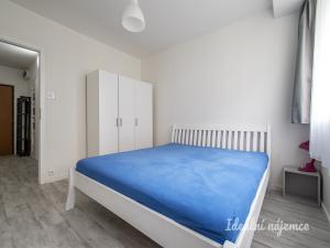 Pronájem bytu 2+kk, Praha - Kobylisy, Rajmonova, 47 m2