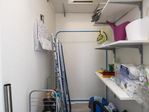 Pronájem bytu 2+kk, Praha - Kobylisy, Rajmonova, 47 m2