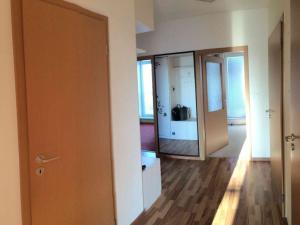 Pronájem bytu 3+kk, Praha - Vinoř, Mlázovická, 60 m2