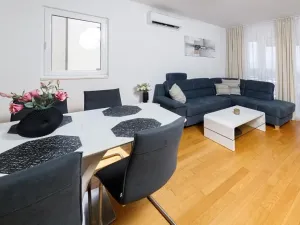 Prodej bytu 4+kk, Makarska, Chorvatsko, 91 m2